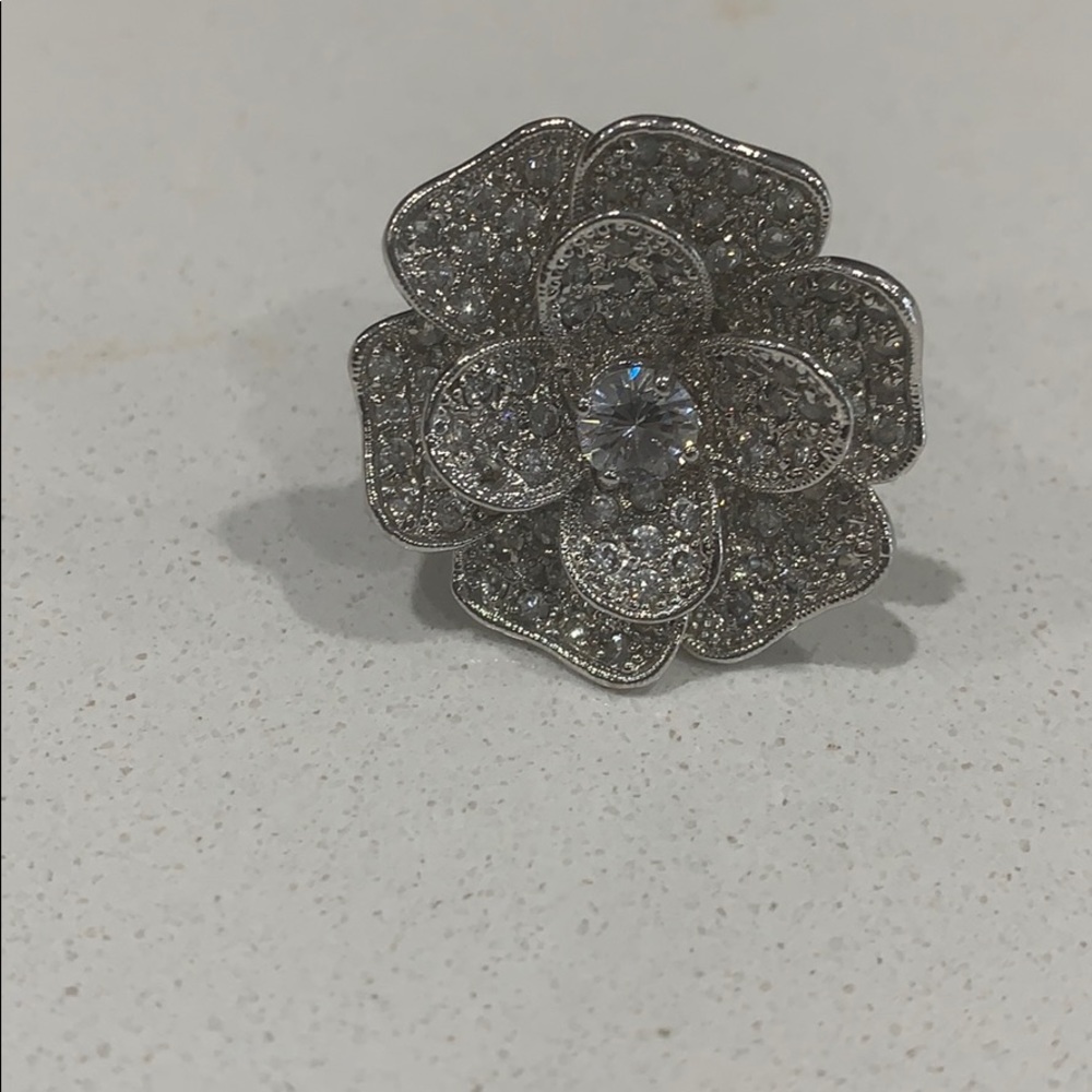 Women’s Rhinestone floral ring